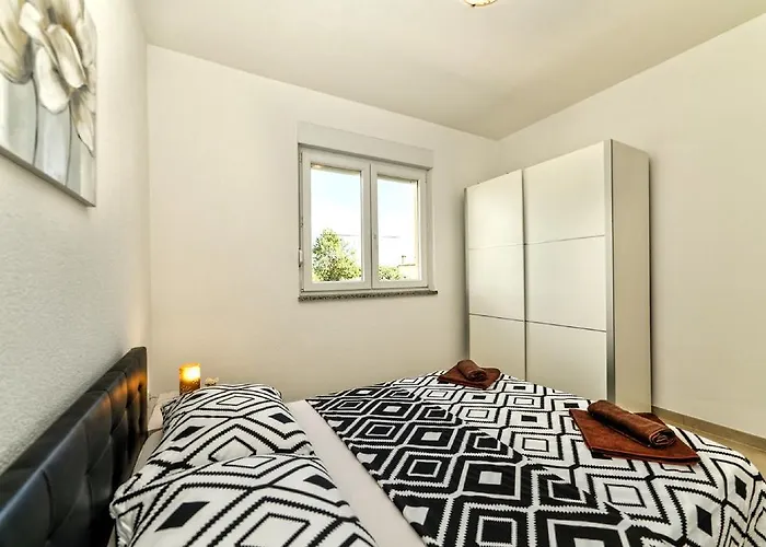 Apartment Una