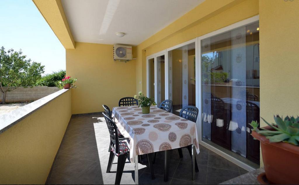 Apartment Una Pula