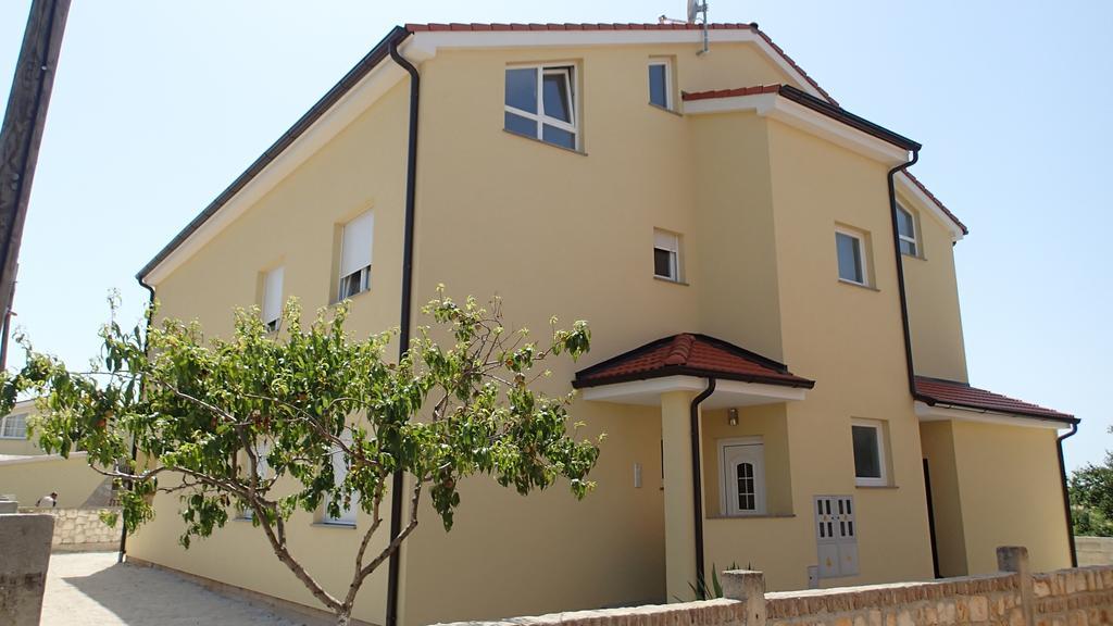 Apartment Una